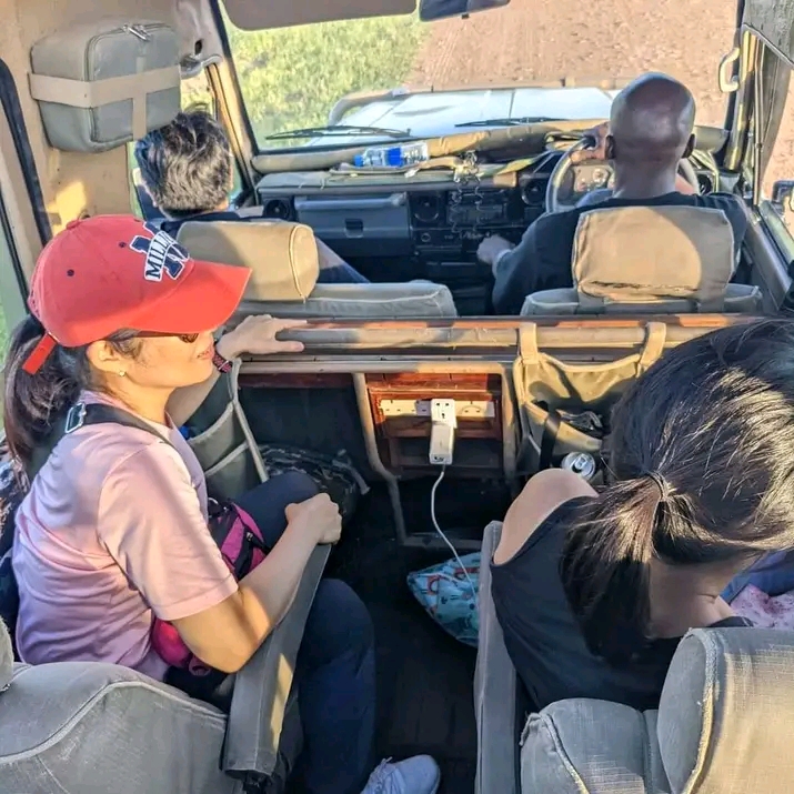 8 Days joining Group safari Wildebeest Migration 